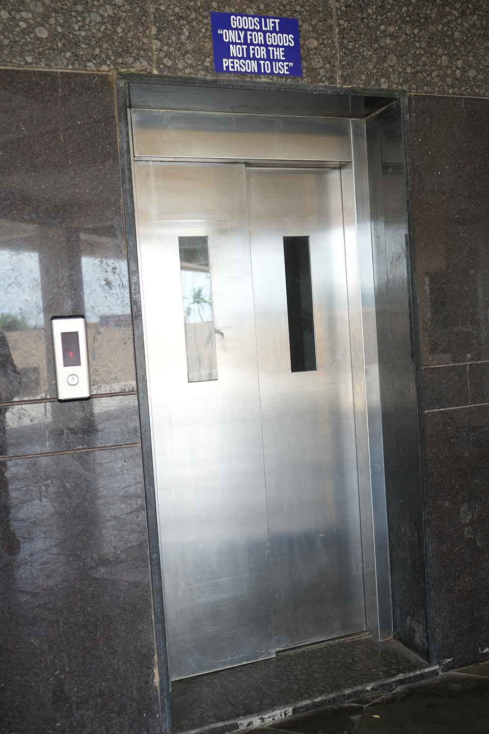 Goods Lift Outside