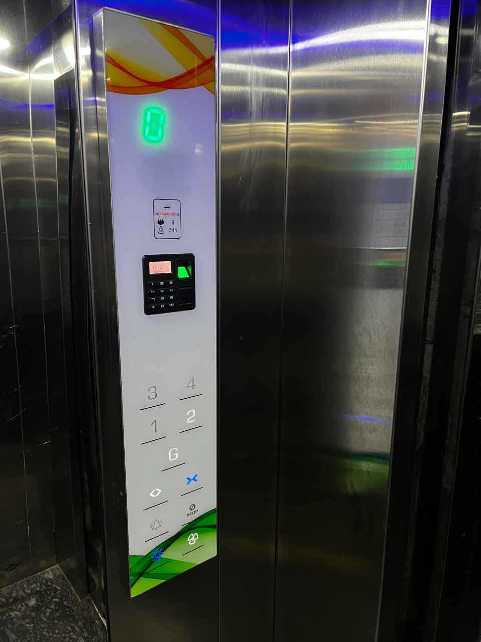 Inside Lift With Finger Print